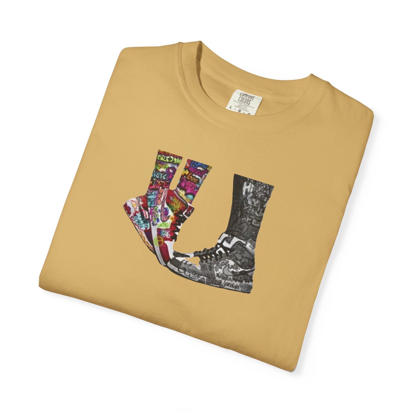"Tippy Toe Kiss" tee | Stylish & comfortable with cool tee design for men & women.