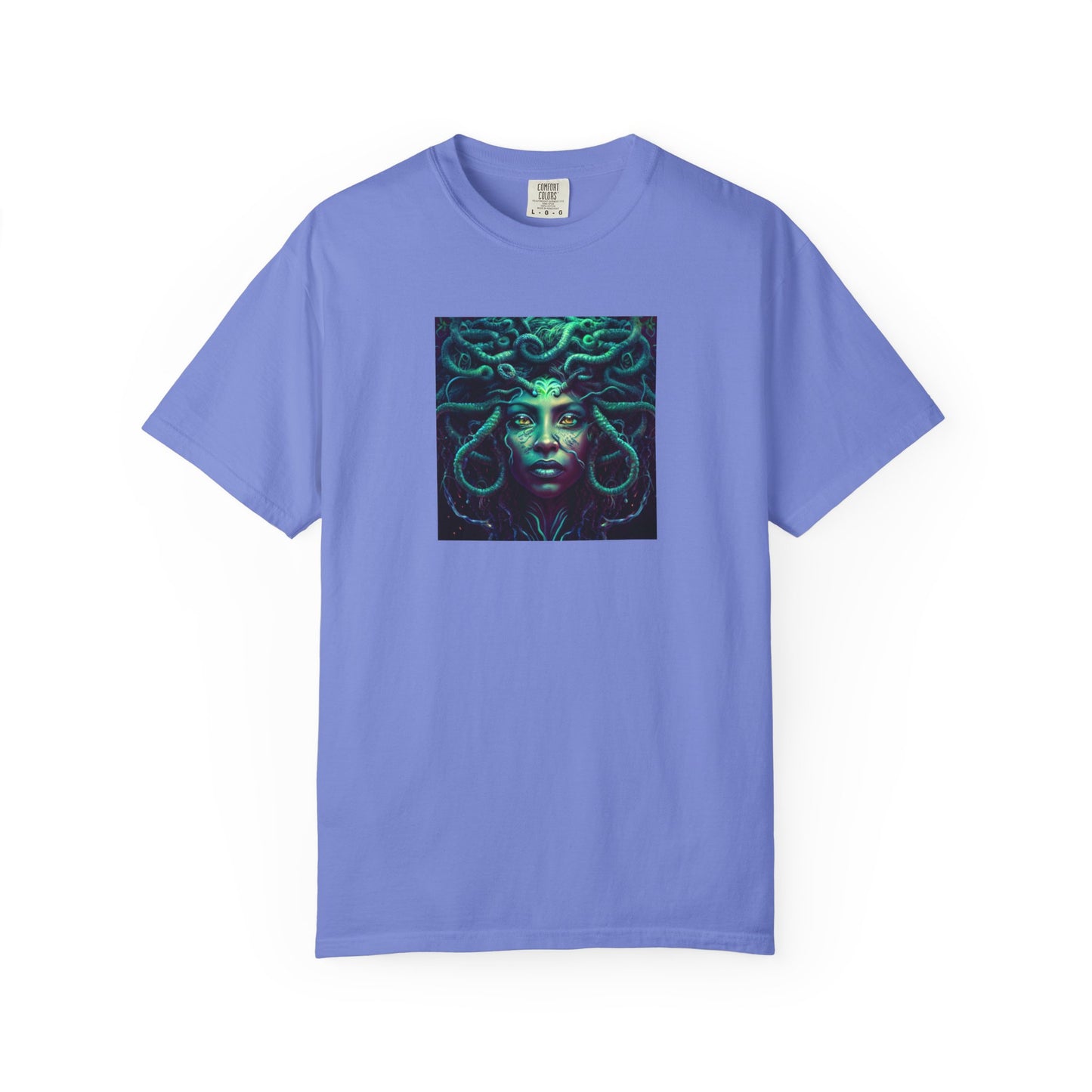 "Medusa" tee | Stylish & comfortable wit h cool tee design for men & women.