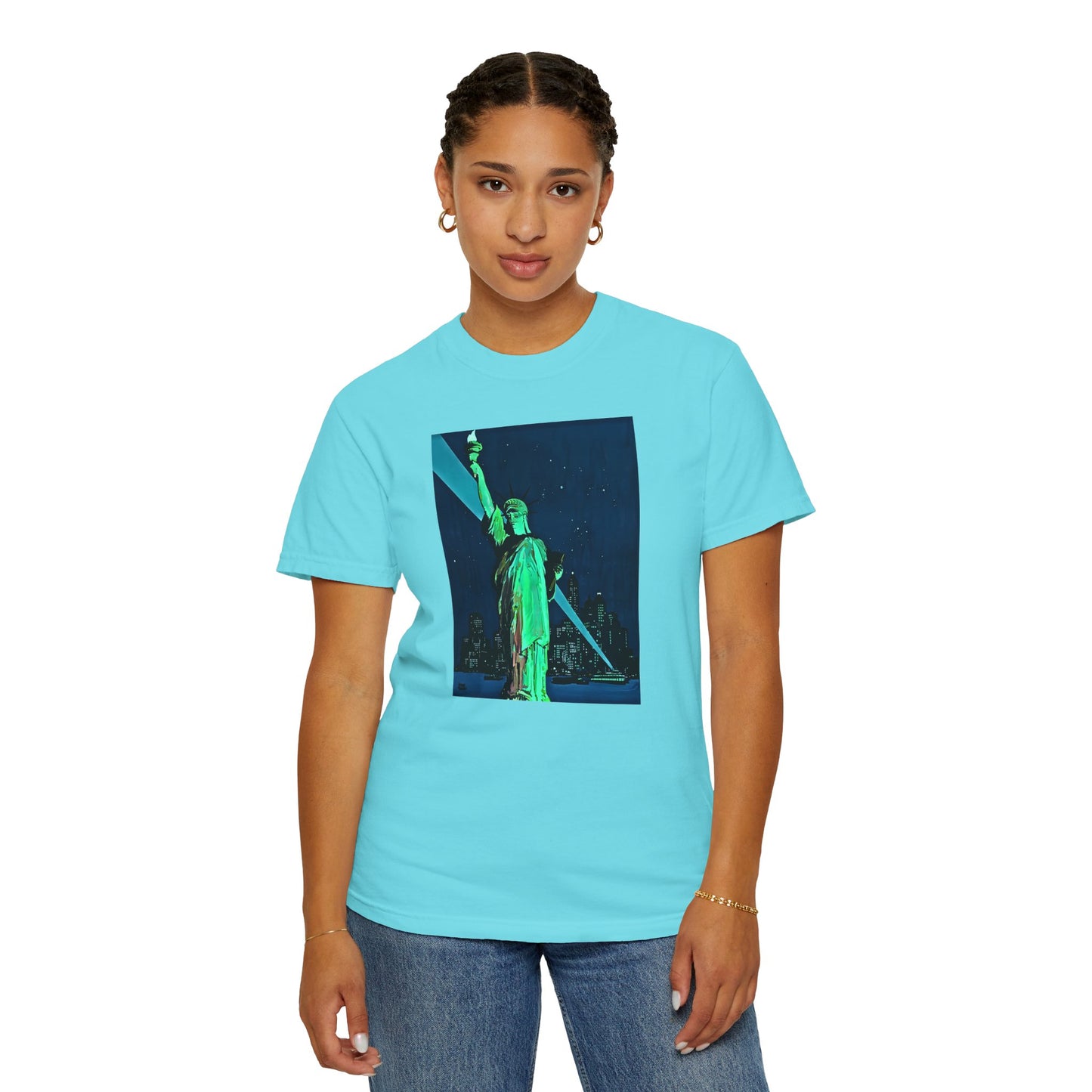 "Lady Liberty" Cool Tee | Stylish & comfortable with cool tee design for men & women.
