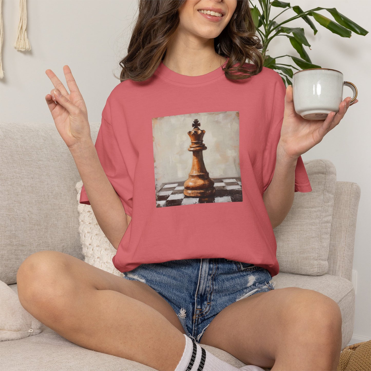"Chess King" tee | Stylish & comfortable wit h cool tee design for men & women.