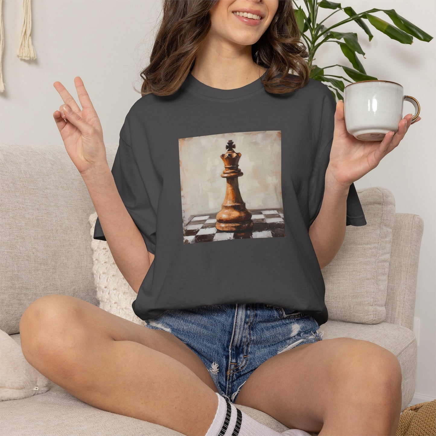 "Chess King" tee | Stylish & comfortable wit h cool tee design for men & women.