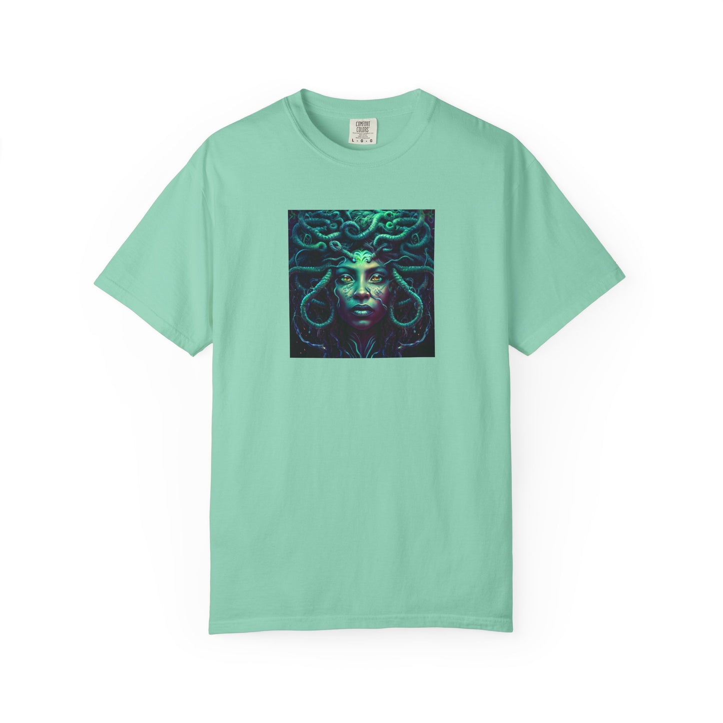 "Medusa" tee | Stylish & comfortable wit h cool tee design for men & women.