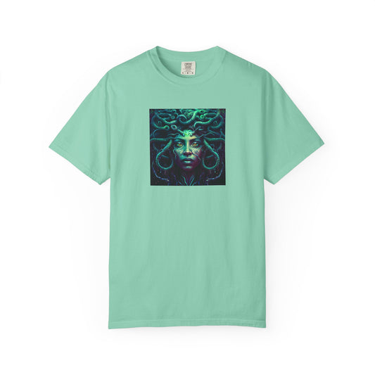 "Medusa" tee | Stylish & comfortable wit h cool tee design for men & women.