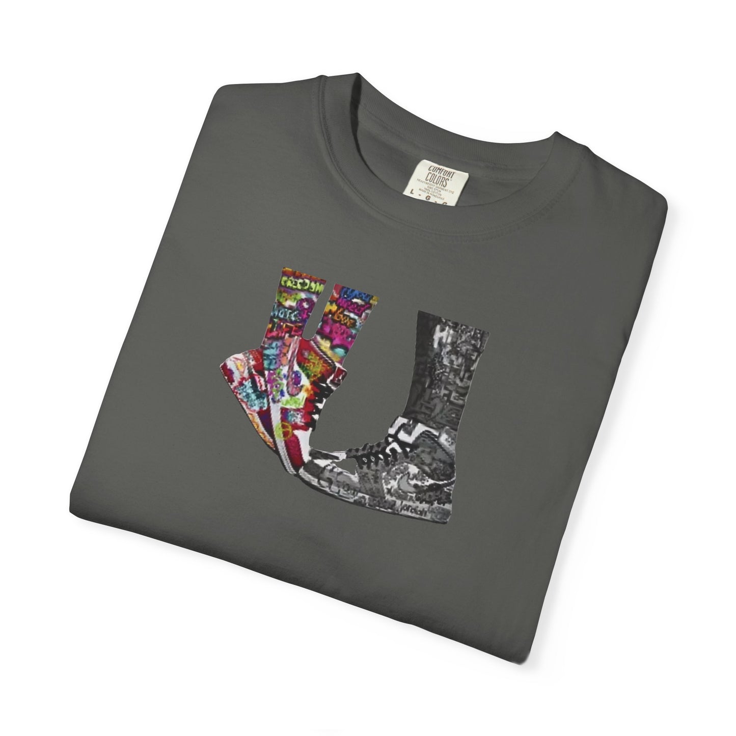 "Tippy Toe Kiss" tee | Stylish & comfortable with cool tee design for men & women.
