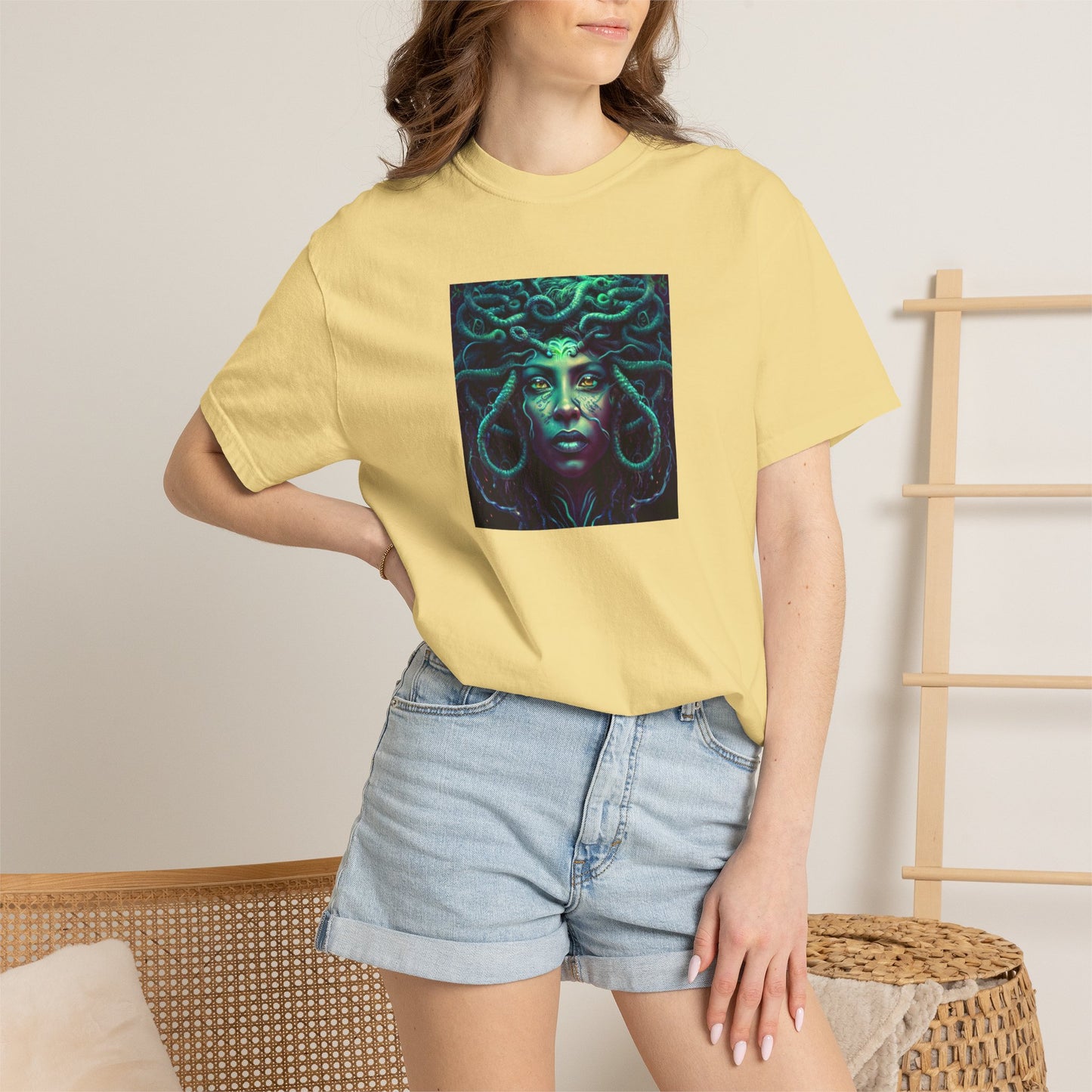 "Medusa" tee | Stylish & comfortable wit h cool tee design for men & women.