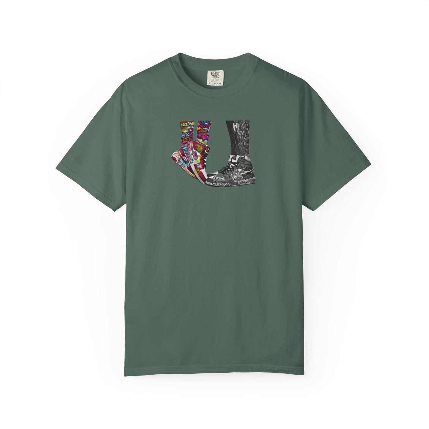 "Tippy Toe Kiss" tee | Stylish & comfortable with cool tee design for men & women.