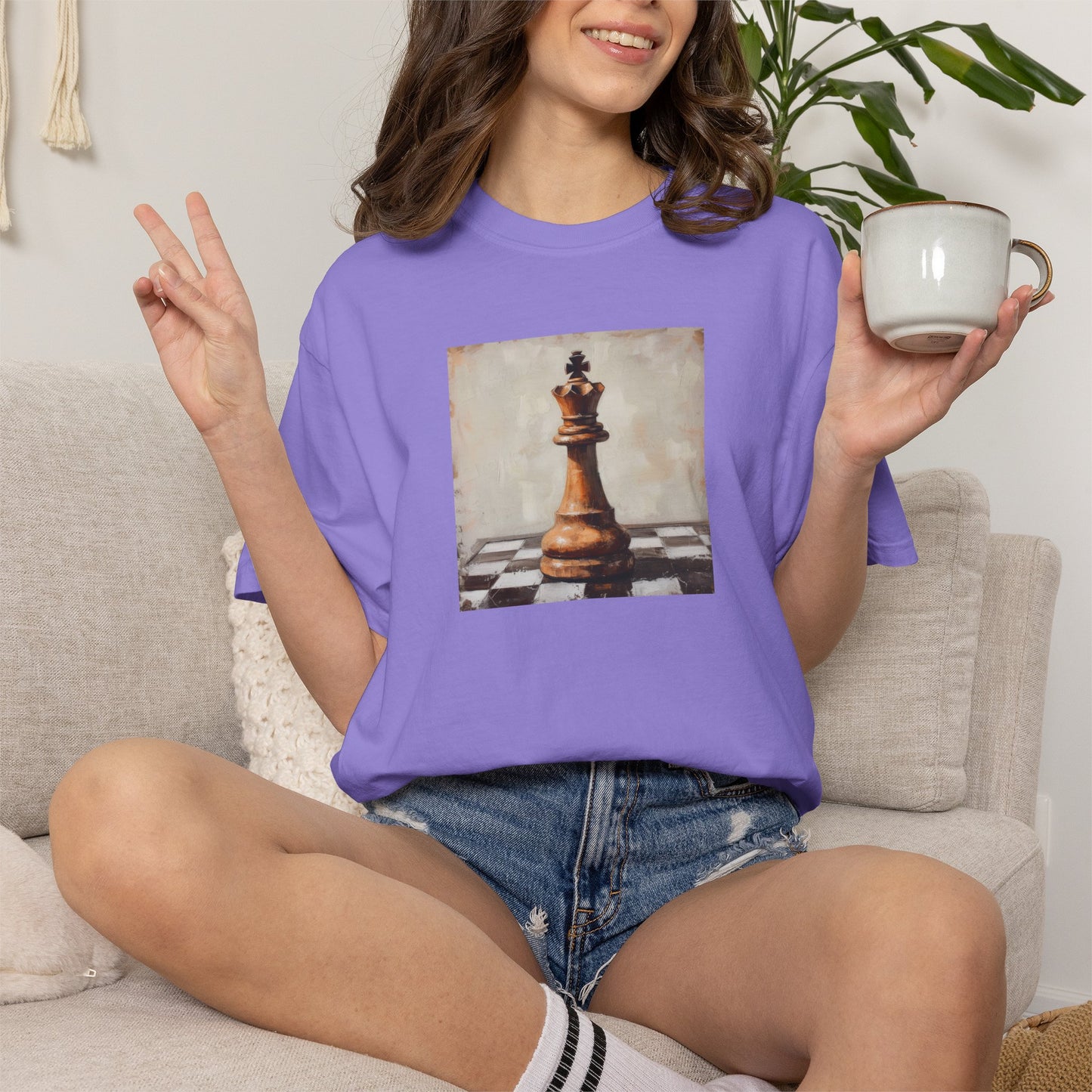 "Chess King" tee | Stylish & comfortable wit h cool tee design for men & women.